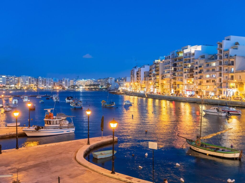 Spinola Bay, St. Julian's Spinola Bay, St. Julian's